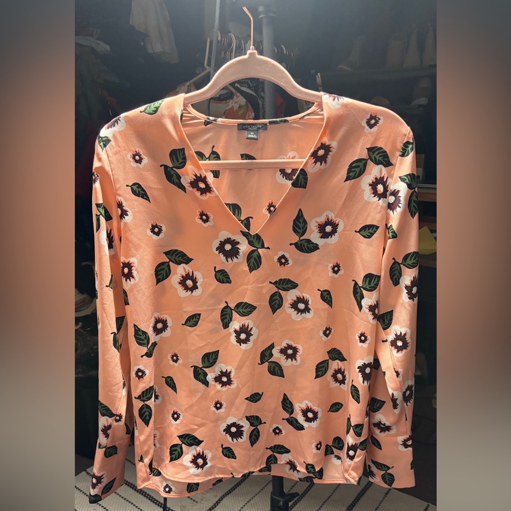Ann Taylor Factory Pink Peach Floral V-Neck Blouse~XS